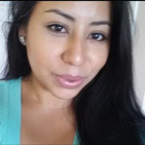 Meet your Posher, Camila